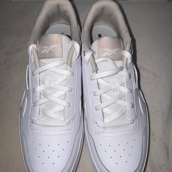 Reebok Classic White Sneakers - Picture 2 of 3